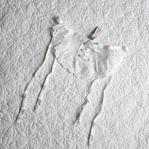 Victoria's Secret Dream Angels Eyelet And Mesh Lace Garter Belt XS/S